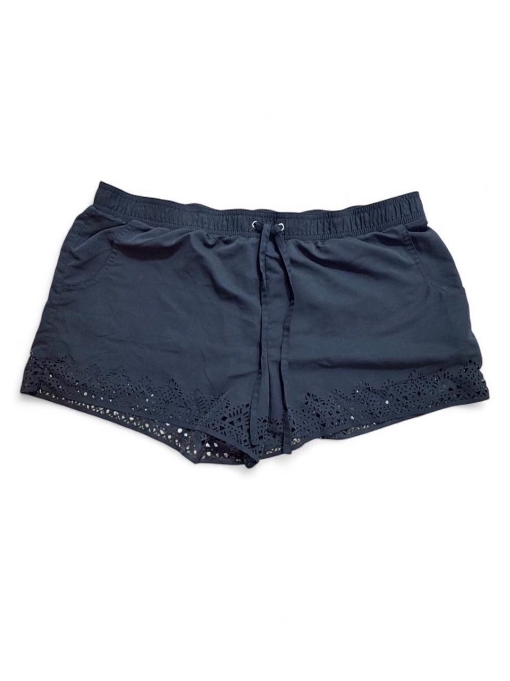 Merona Black Laser Cut Eyelet Pull-On Shorts Size Large